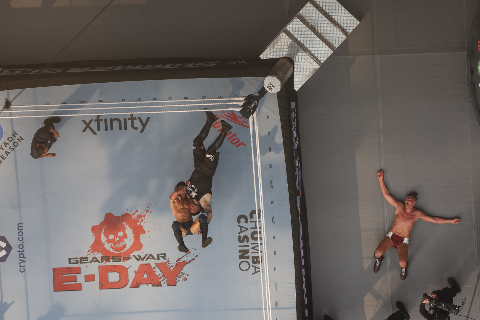 WWE Gears of War Image