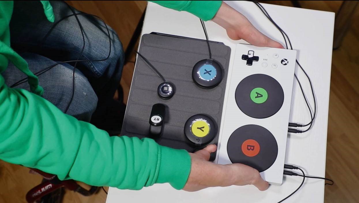 Tipps für ein Xbox Adaptive Controller Setup bei Dysmelie HERO