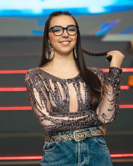 Imagem da criadora de conteúdo Ana Xisdê