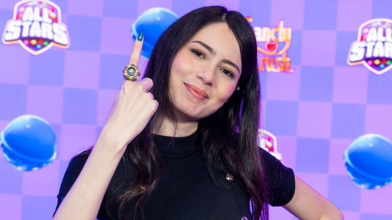 Imagem da jogadora brasileira campeã de Candy Crush Saga