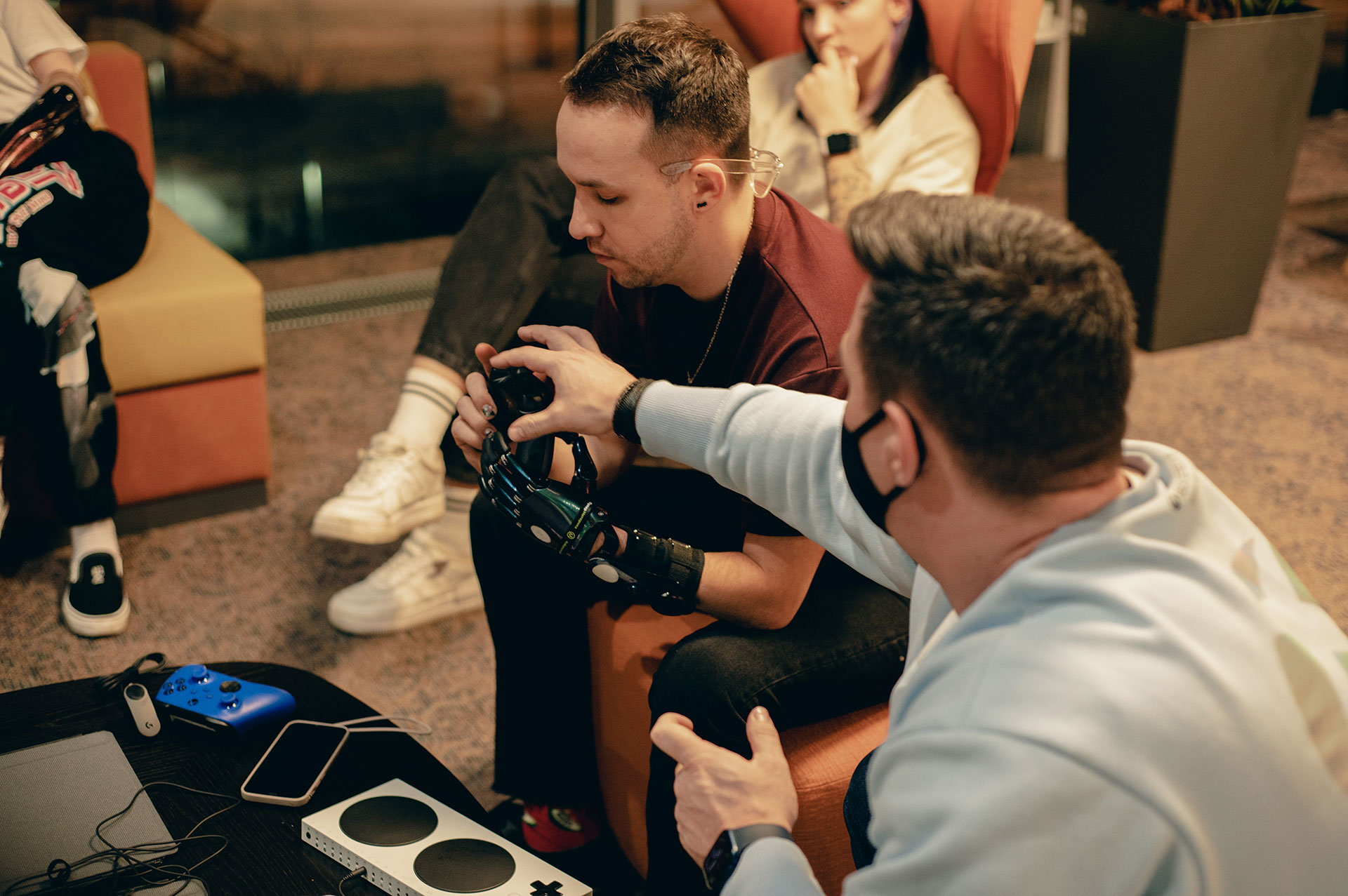 Фото со встречи с партнерами из Моторики и геймерами с инвалидностью